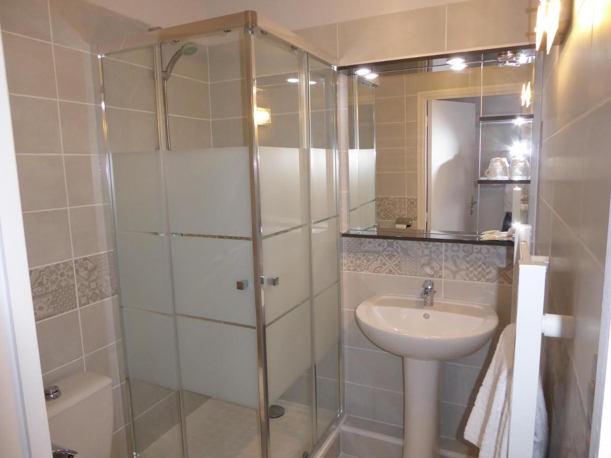 Logis Hotel L'Arche De Noe Екстериор снимка