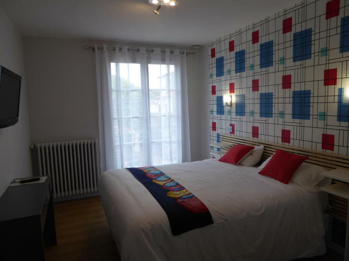 Logis Hotel L'Arche De Noe Екстериор снимка