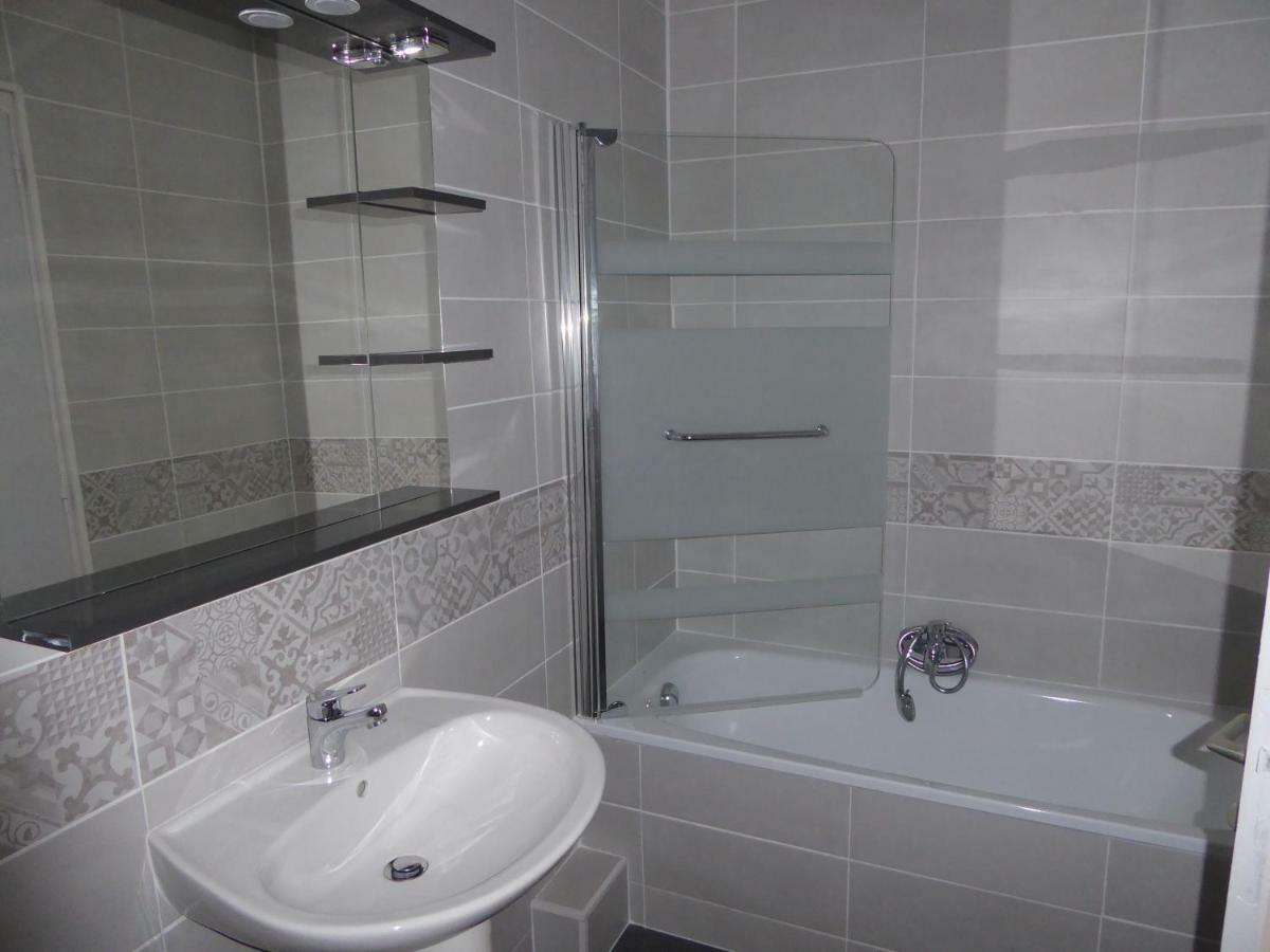Logis Hotel L'Arche De Noe Екстериор снимка