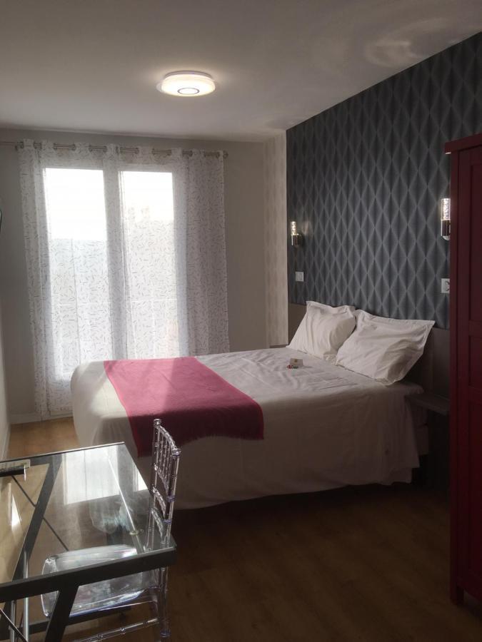 Logis Hotel L'Arche De Noe Екстериор снимка